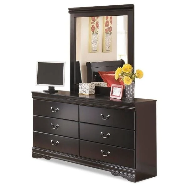 Huey Vineyard Black Dresser and Mirror