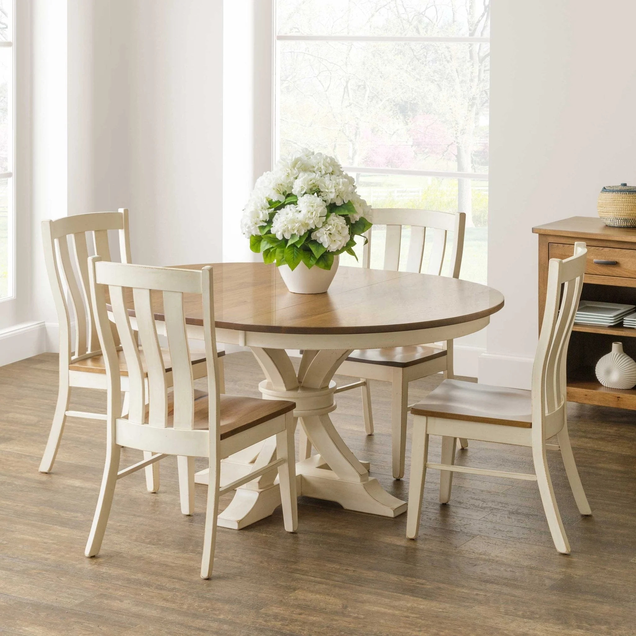 Amish Sherwood 5pc Round Expandable Pedestal Dining Table & Chair Set