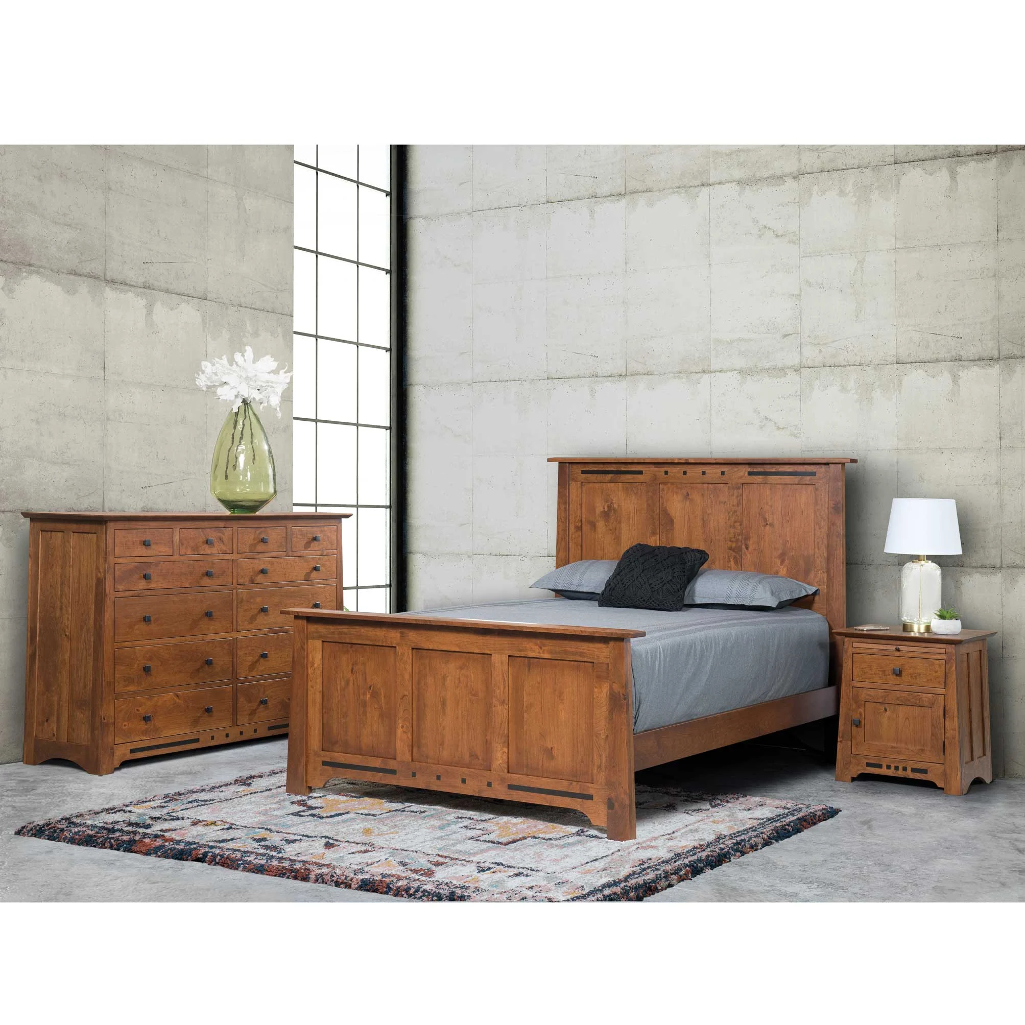 Amish Solid Wood Van Nuys Panel 3pc Bedroom Set