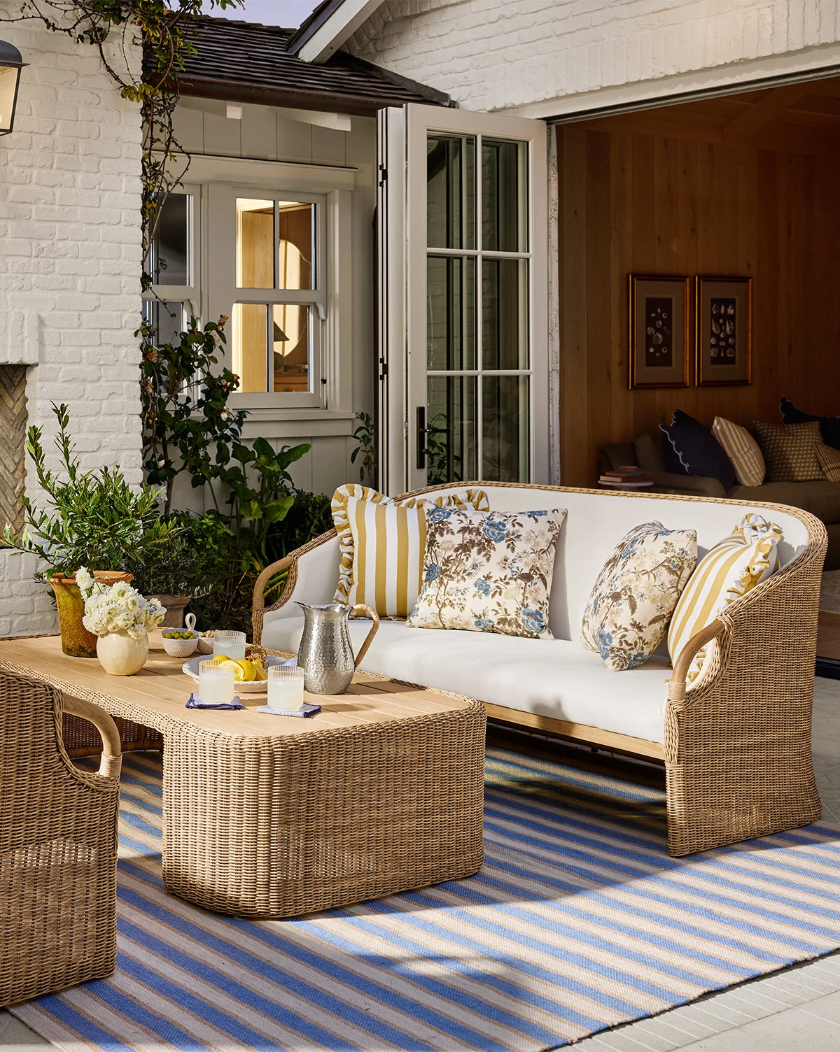 Clarkston Outdoor Sofa