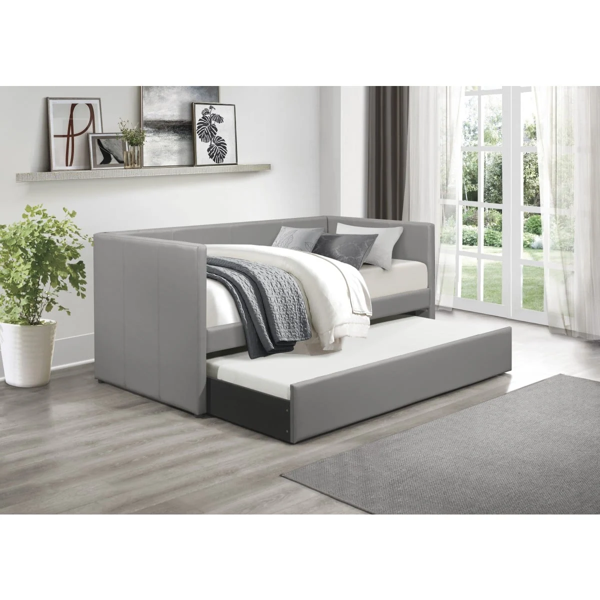 Contemporary Daybed with Trundle