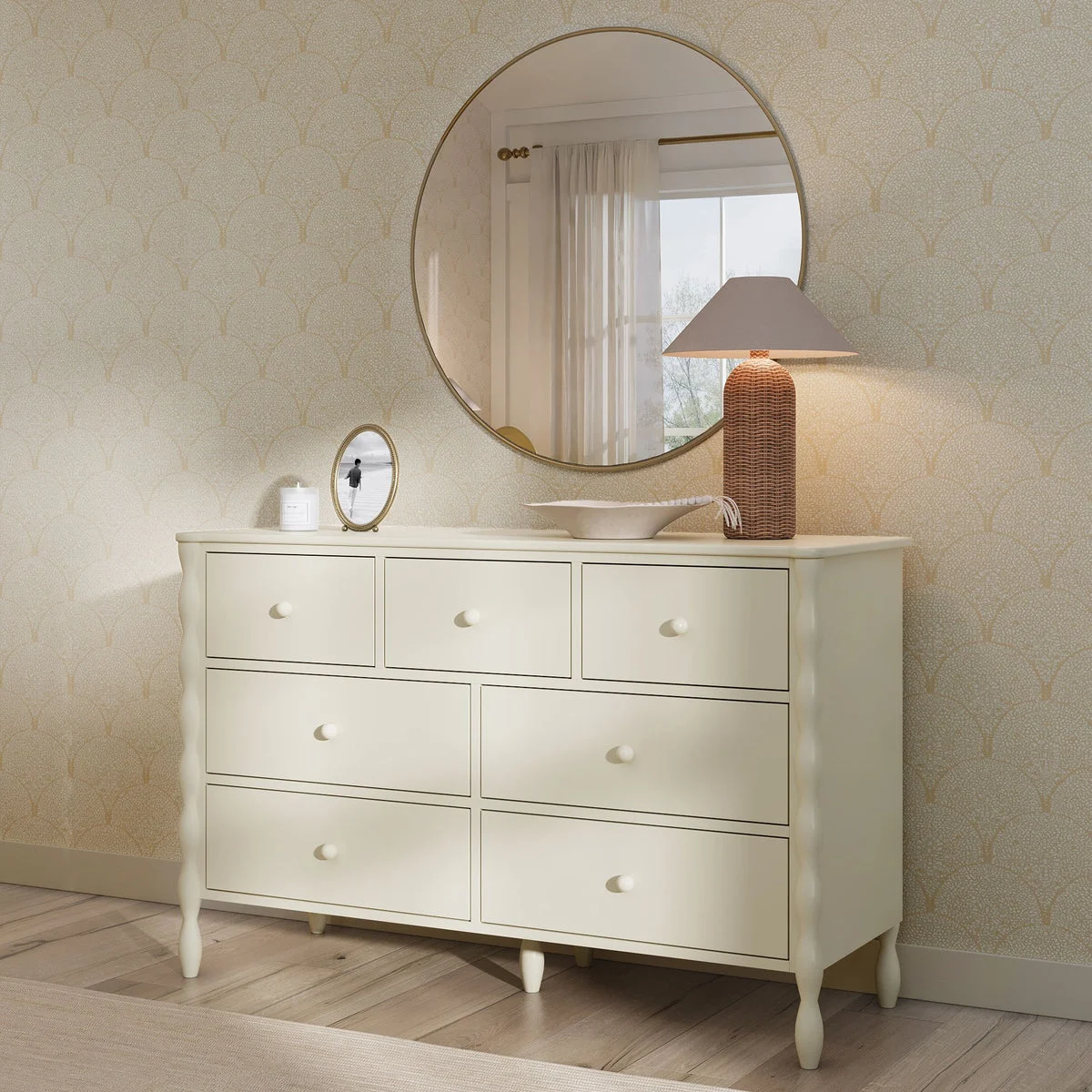 Lind 7-Drawer Dresser