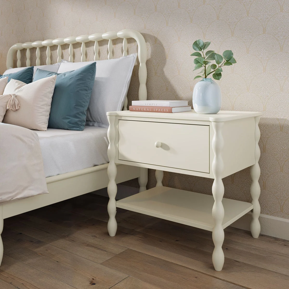 Lind Nightstand with Shelf