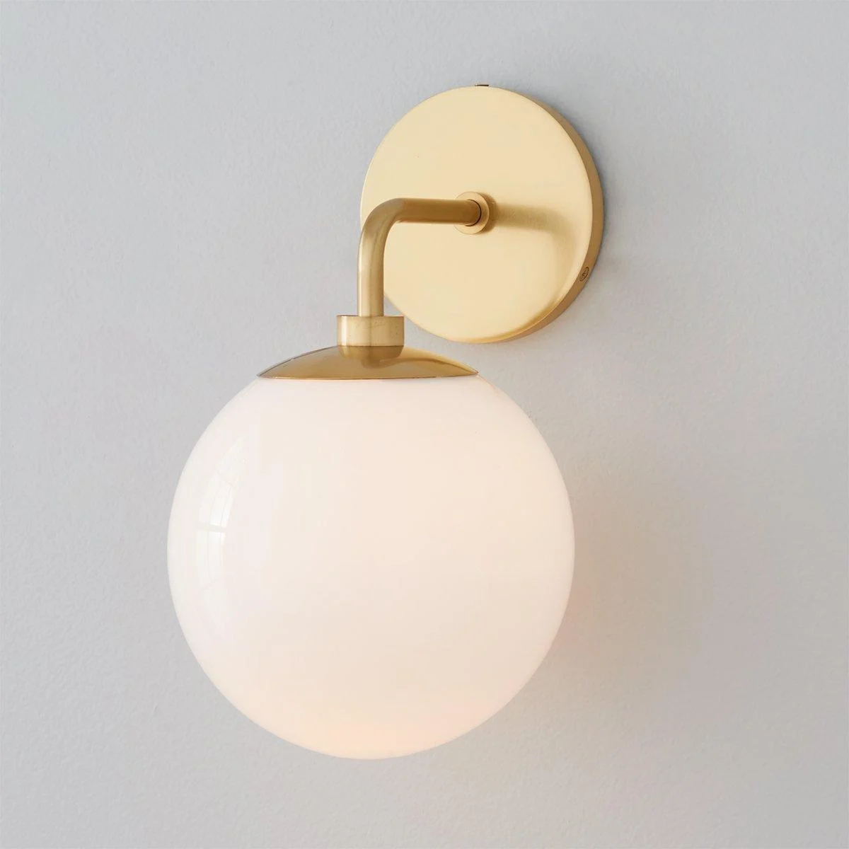 Minimalist Globe Sconce - 1 Light