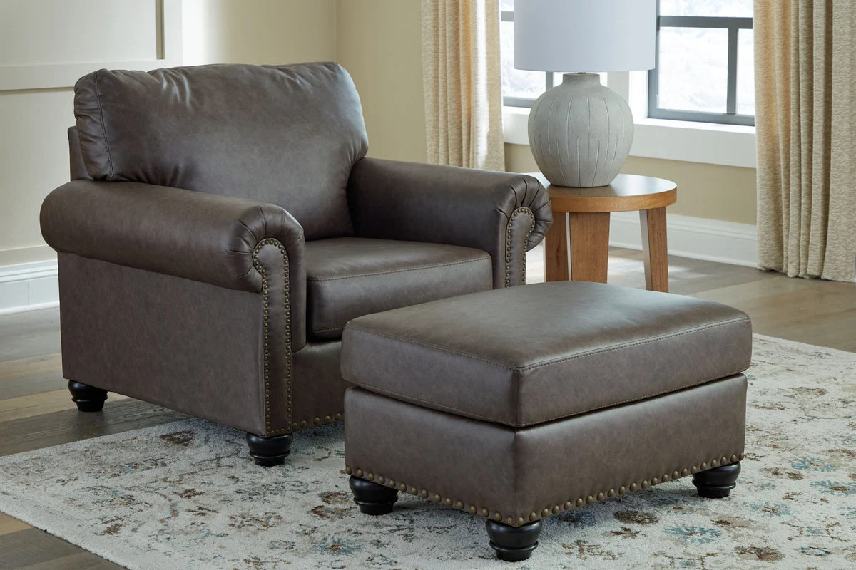 Roxmere Living Room Set